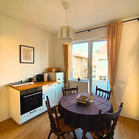 Serenity And Cosy Lodge, Next To Ndk!