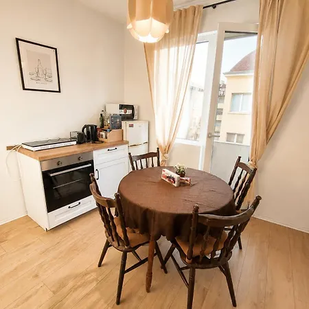 Apartment Serenity And Cosy Lodge, Next To Ndk! Sofia