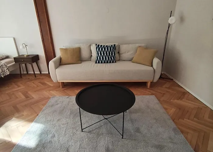 Serenity And Cosy Lodge, Next To Ndk! דירה