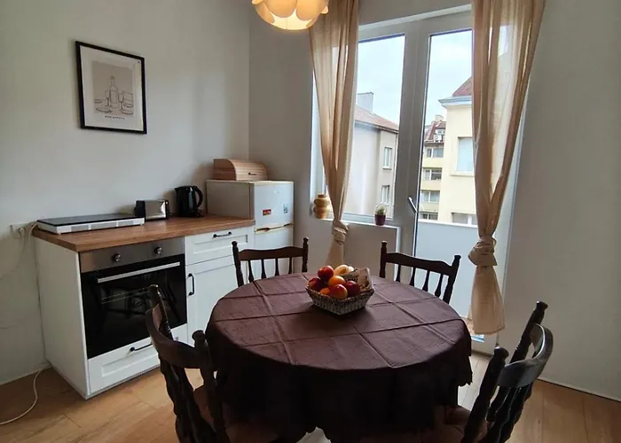 Serenity Lodge, Close To Ndk! アパート *