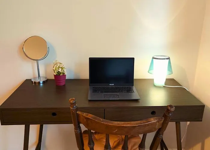 アパート Serenity Lodge, Close To Ndk!